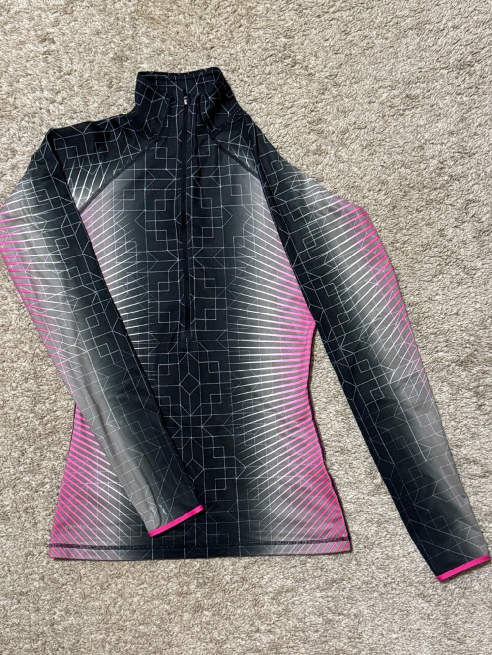 Nike Pro 1/2 Zip Running Long-Sleeve Top Small Dark Gray/Pink Geometric